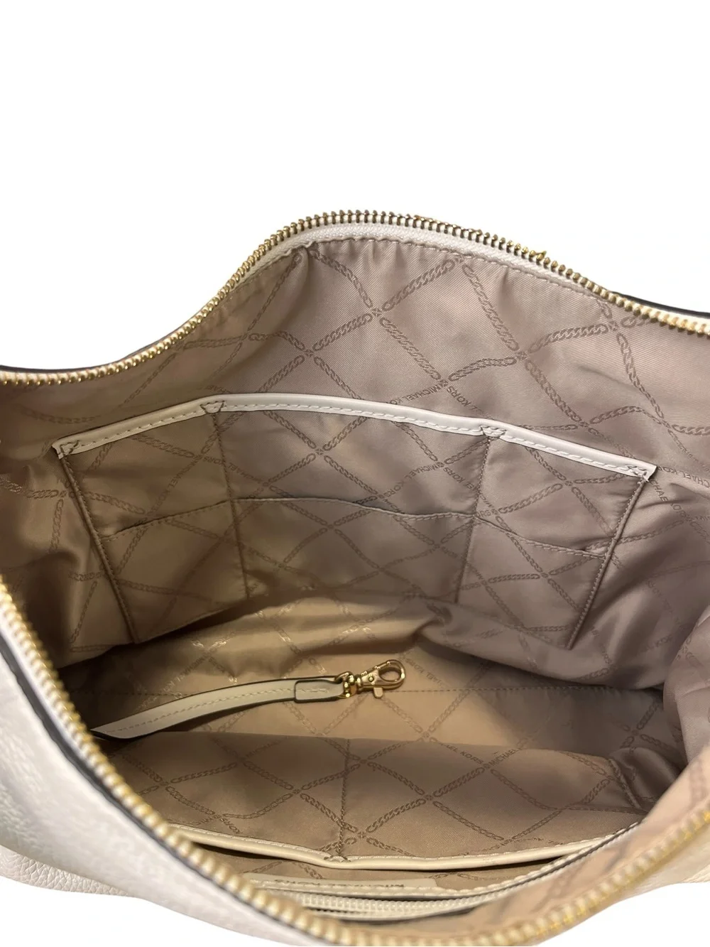 Michael Kors White Pebbled Leather Hobo Shoulder Bag Gold Logo Charm